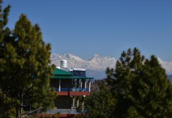 Rudra Himalayan Retreat has Smoking/Balcony rooms