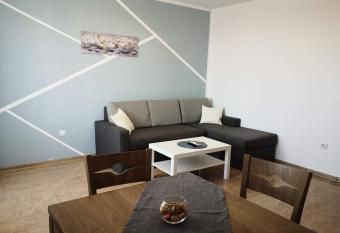 Sapareva Apartments has Balcony rooms