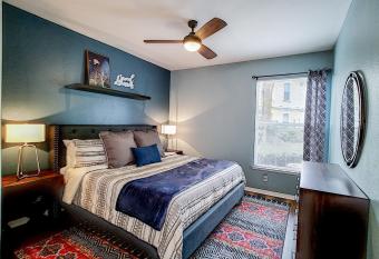 The Pixie Nest has Balcony rooms