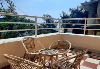 Trimurti Holiday Home has Balcony rooms