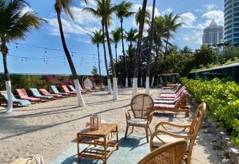 Seacoast by Miami Ambassadors has Balcony rooms