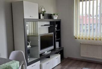 Berik Apartman allows 18 year olds to book a room