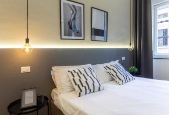 Amazing studio in the city center + WiFi allows 18 year olds to book a room