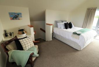 Le Gr   Vineyard and Winery has Balcony rooms