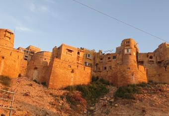 Golden villa allows 18 year olds to book a room