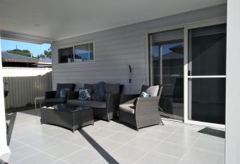 Ashley s Retreat Umina Beach allows 18 year olds to book a room