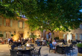 Le Pr   du Moulin - Maison Alonso - H  tel & Restaurant allows 18 year olds to book a room