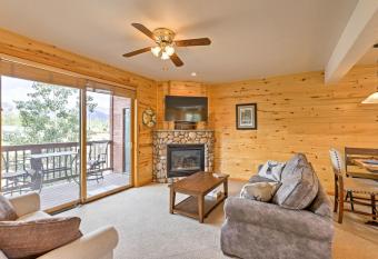 Grand Lake Condo-7 Miles to Rocky Mtn Natl Park! has Balcony rooms