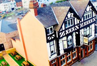 The Kings Head allows 18 year olds to book a room