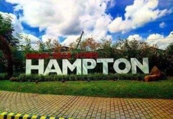 THE HAMPTON RESIDENCES - 1BR Fully Furnished Condotel With Balcony has Balcony rooms