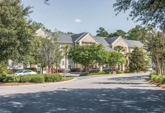 Spark by Hilton Bluffton Hilton Head Island allows 18 year olds to book a room