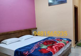 Abhi Homestay Hampi has Balcony rooms