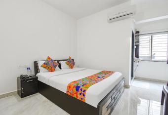 FabExpress Shivsai Palace allows 18 year olds to book a room