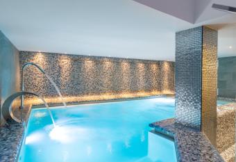 Spa del Palacete has rooms with a private hot tub