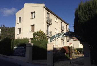 H  bergements    La Rive, Accueil ouvert tous les jours jusqu    20h00 dernier d  lai, depuis 30 ans ! R  server ici svp ! Merci ! Aucun r  glement    distance accept  , Paiement par CB, Esp  ces, Ch  que ou Ch  ques-Vacances imp  rativement    la remise des clefs ! allows 18 year olds to book a room