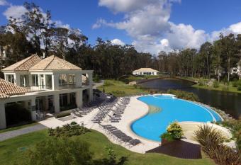 Punta Estelar allows 18 year olds to book a room