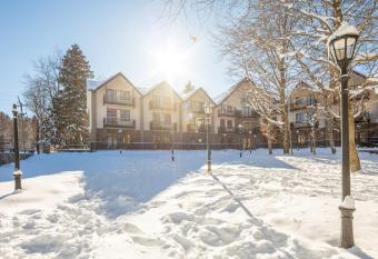 KOMOREBI BAKURIANI RESORT has Balcony rooms