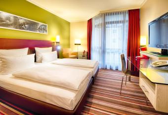 Leonardo Hotel & Residenz Muenchen allows 18 year olds to book a room