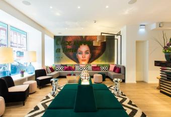 Ambassador Hotel allows 18 year olds to book a room