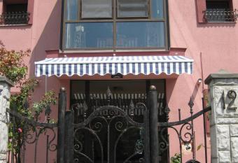 V3 Villa allows 18 year olds to book a room