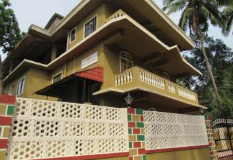 TGF Dream Guest House has Balcony rooms