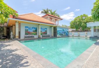 Flagship 2688 Guntur Hotel allows 18 year olds to book a room