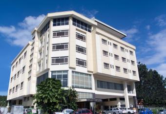 East View Hotel allows 18 year olds to book a room