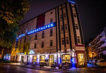 Hotel Hohenstaufen allows 18 year olds to book a room
