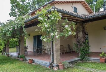 Agriturismo Tognoloni has Balcony rooms