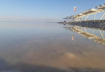 Adam s apartments entrance to Neve Zohar allows 18 year olds to book a room