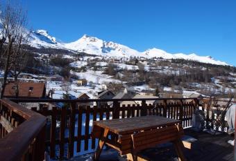 Chalet le 22 Agni  res has Balcony rooms