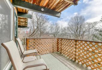 Bee Branch 07 has Balcony rooms