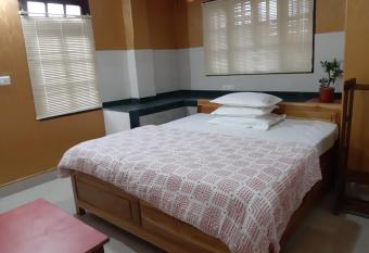 The emerald isle has Balcony rooms