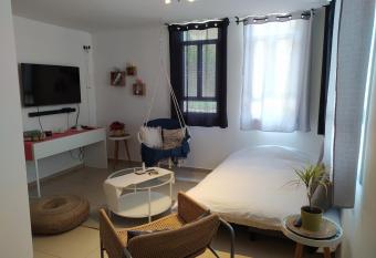 Rachel s place allows 18 year olds to book a room