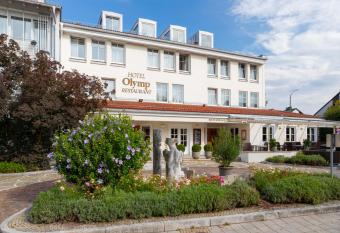 Olymp Munich allows 18 year olds to book a room