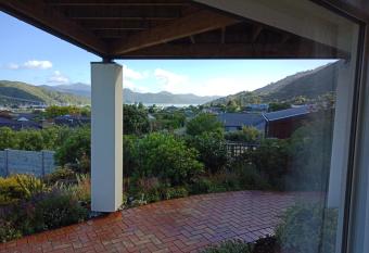 Moana View allows 18 year olds to book a room