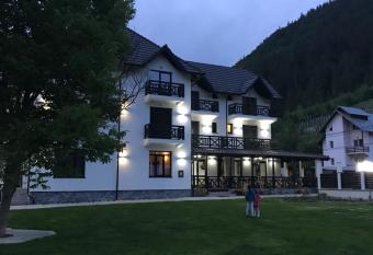 Pensiunea Edelweiss has Balcony rooms