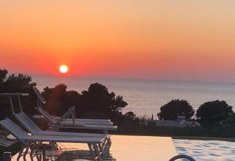 casa Cuffa allows 18 year olds to book a room