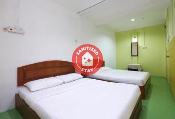 OYO 89784 Impiana Hotel allows 18 year olds to book a room
