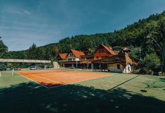 Ekoma rezort has Balcony rooms