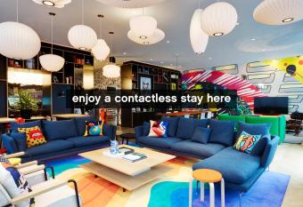 Citizenm Washington Dc Capitol allows 18 year olds to book a room