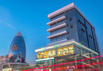 Alya Rooms has Balcony rooms