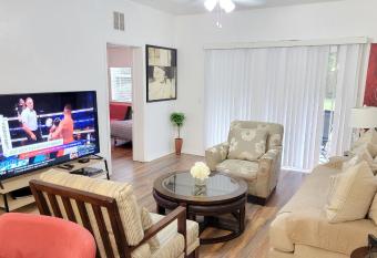 Spacious 2br 2ba Suite - Walk To Mall & Hospitals allows 18 year olds to book a room