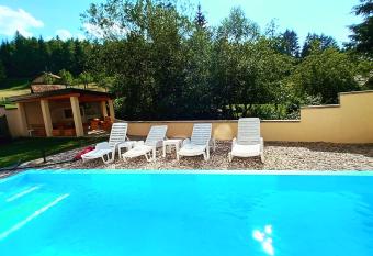 Planinska Oaza has Balcony rooms