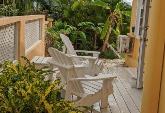 Anne s Villa has Balcony rooms