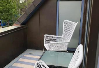 Ferienwohnung Gipfelstube 50 a mit Balkon, gute Verkehrsanbindung has Balcony rooms