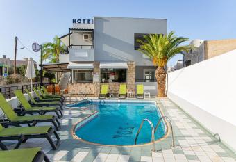 ICandy Sol allows 18 year olds to book a room