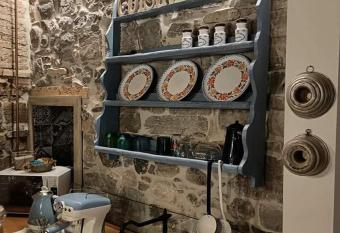 1848 Chef s Rooms has Balcony rooms