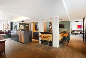 Hotel am Jakobsmarkt allows 18 year olds to book a room