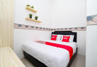 OYO 2782 Puspa Residence allows 18 year olds to book a room